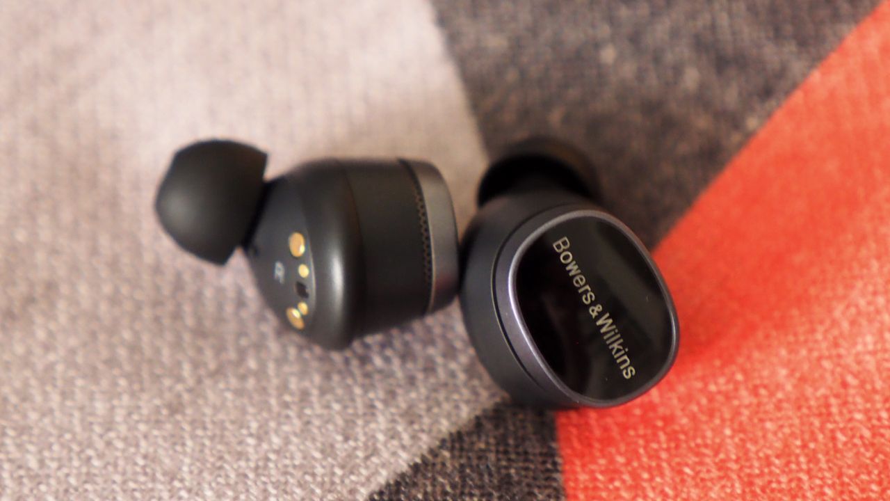 Bowers &amp; Wilkins Pi8 review