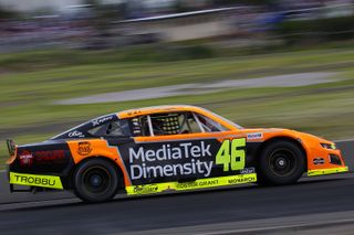 Auto de Nascar México, patrocinado por MediaTek