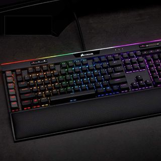 Teclado Corsair K95 RGB Platinum XT Cherry MX Speed