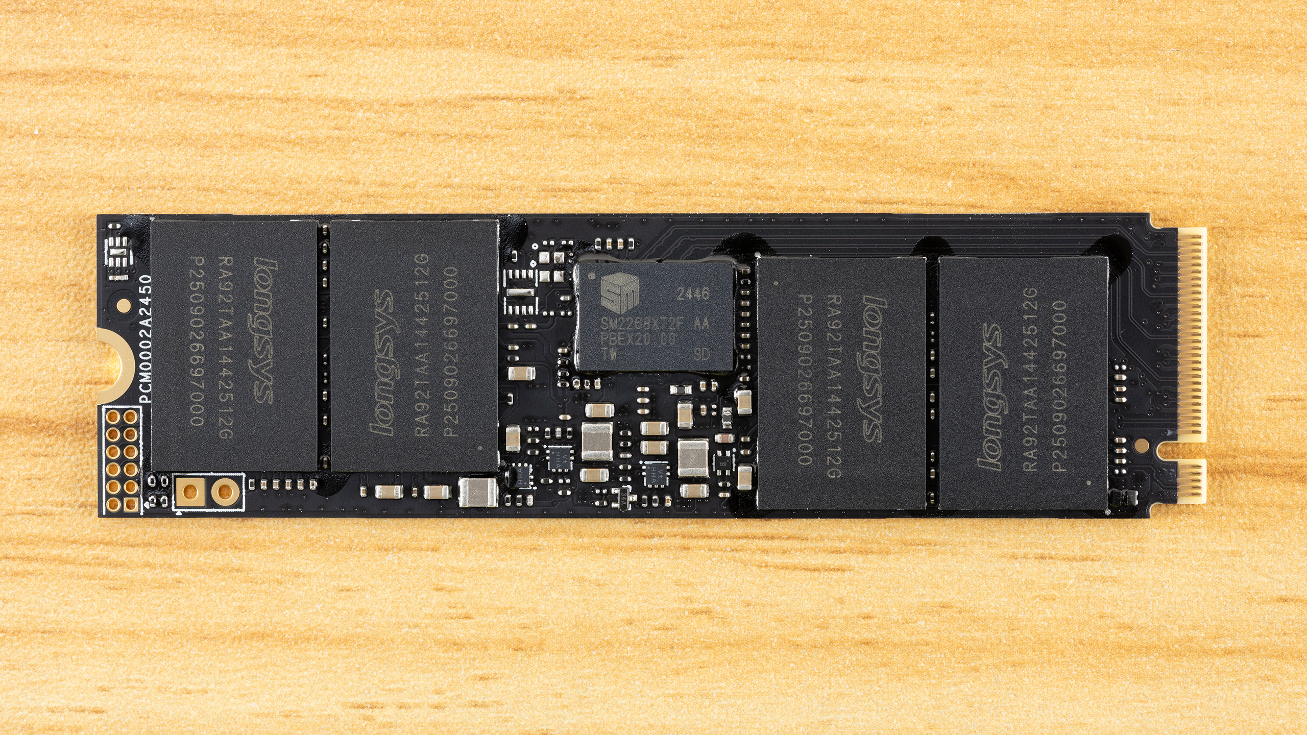 GameStop NVMe SSD 2 تيرابايت SSD