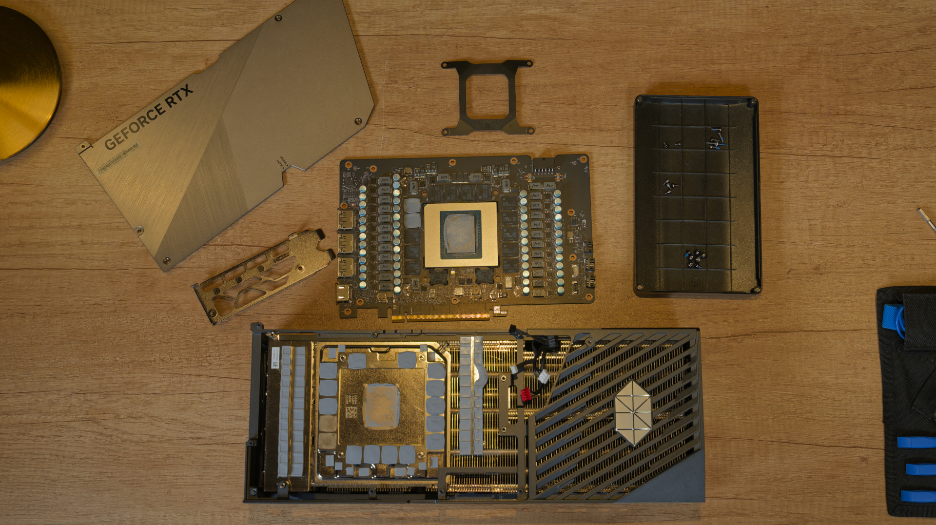 Greyscale ITX Build GPU Block Installation