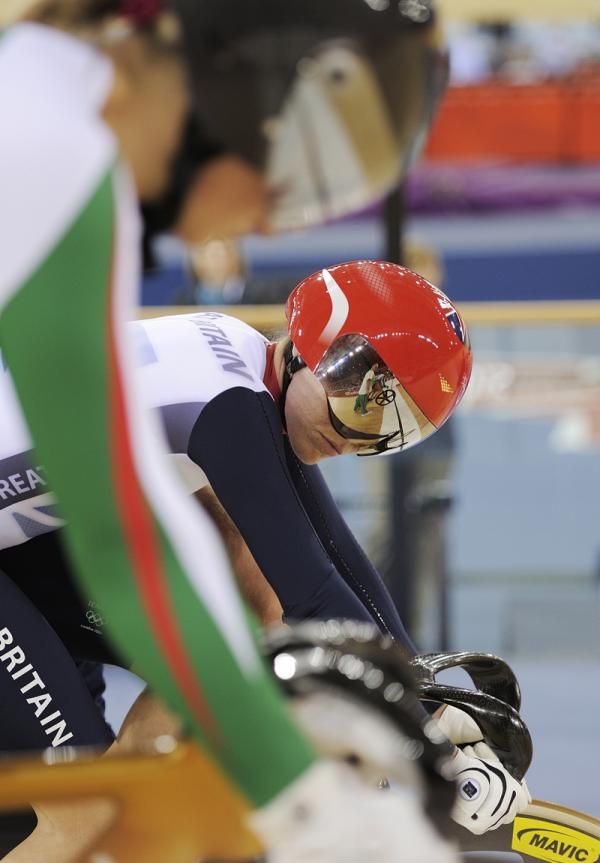 Victoria Pendleton (Great Britain) on the start line for a 1/4 final heat against Olga Panarina (Belarus)