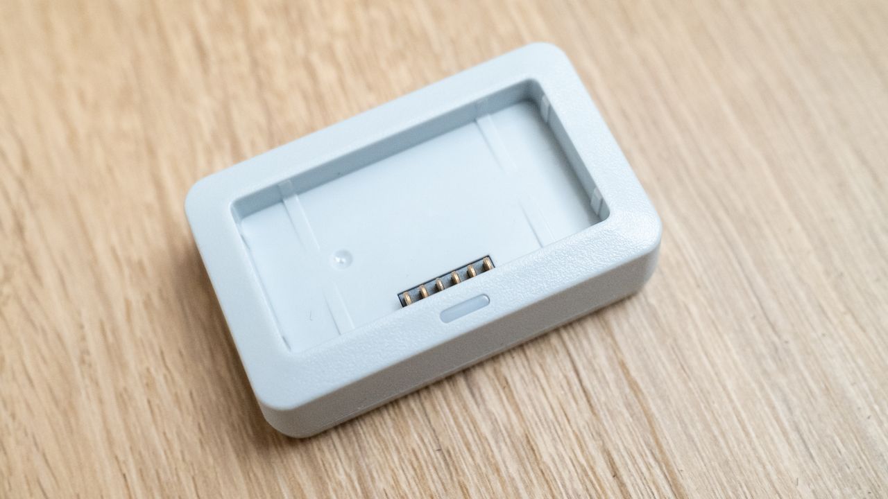 Holy Stone HS360E battery charging hub