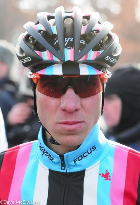 Defending champion Jeremy Powers (Rapha Focus) was all business at the start