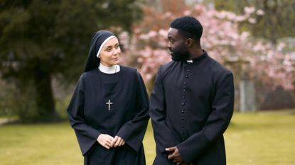 Keeley Hawes and Paapa Essiedu in Falling