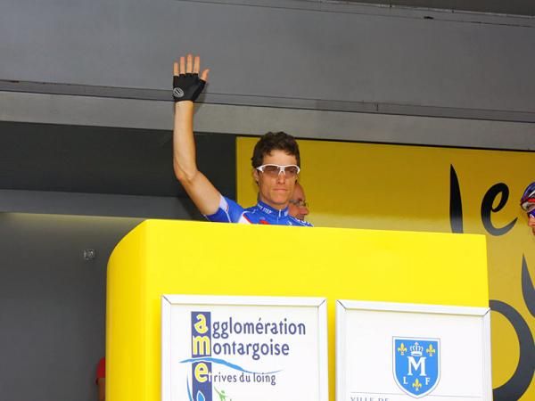Sylvain Chavanel (Quick Step) acknowledges the crowd.