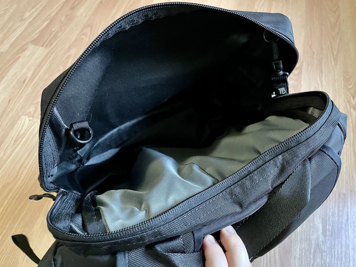 Tom Bihn Shadow Guide V2 33 Top Pocket Empty
