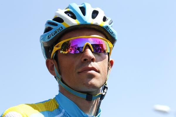Alberto Contador (Astana) at the start
