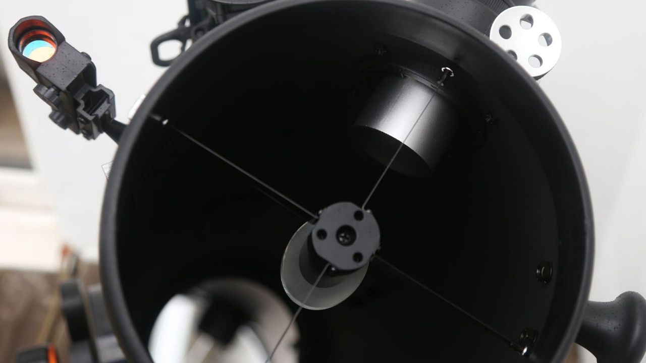 Celestron Starsense explorer 8-inch dobsonian aperture opening at the front