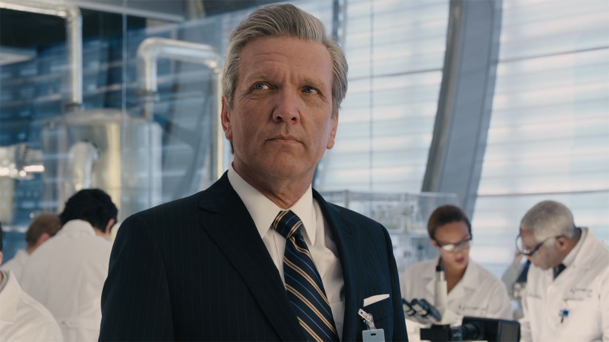 Mitchell Carson (Martin Donovan) in Ant-Man