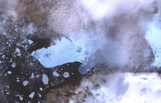 nasa-petermann-glacier-100813-02