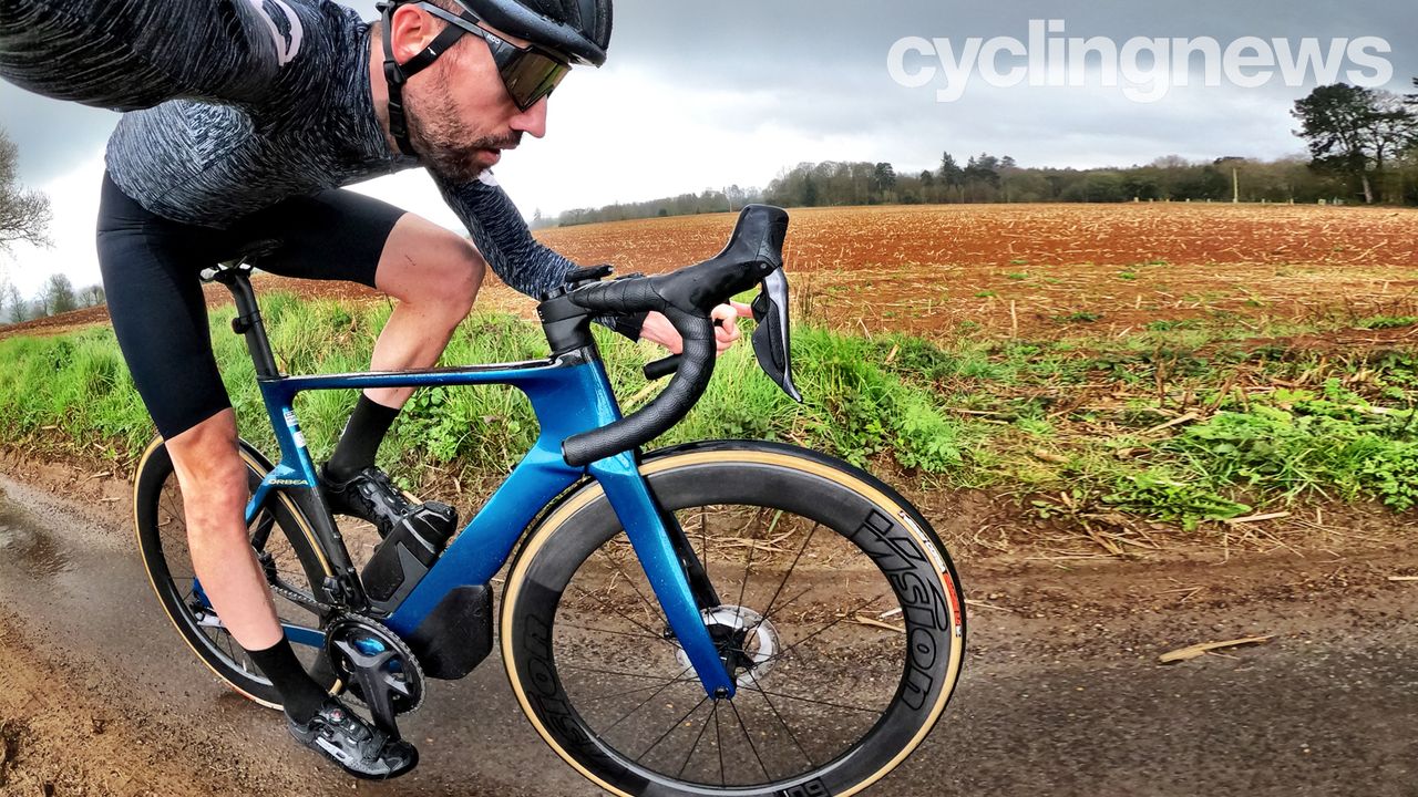 Orbea Orca Aero M120iLTD road bike