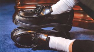 gxPj4fjjVviJD9DvngSqPK-320-80 اتجاه #1 loafer للسقوط ، وفقا ل Nailea Devora