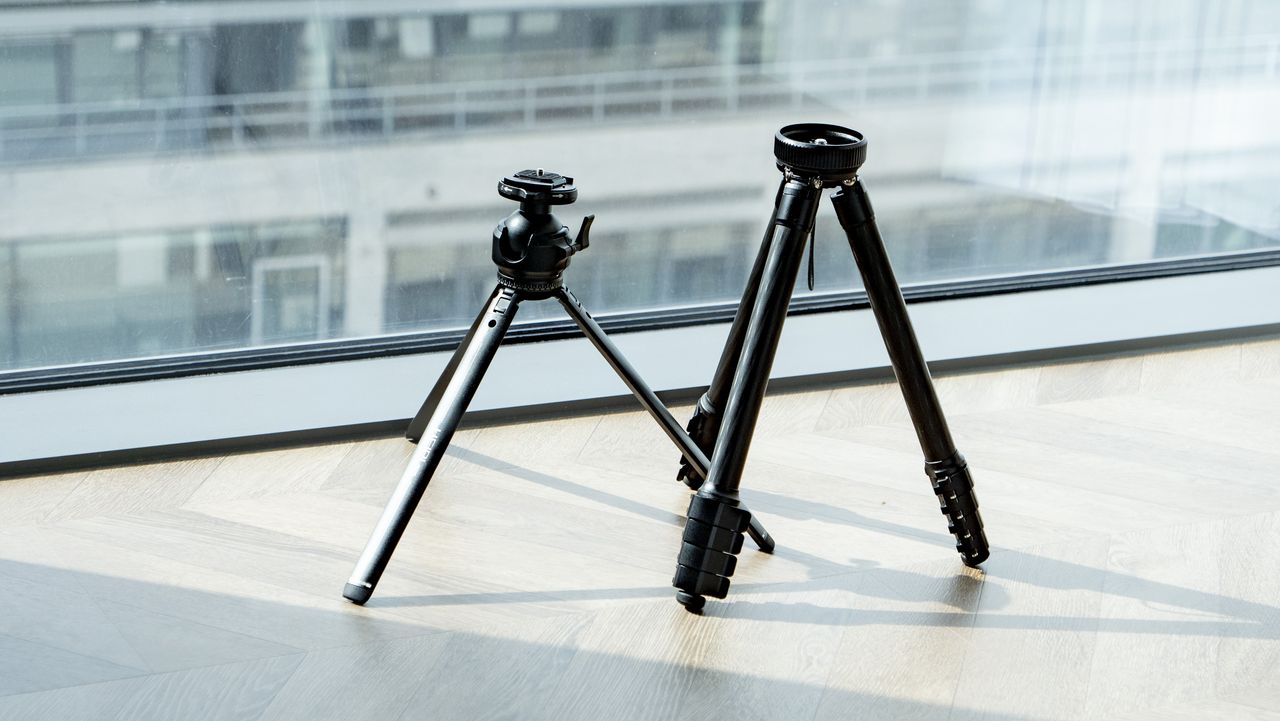 Heipi 3-in-1 Travel Tripod W28S' table tripod and main tripod side by side