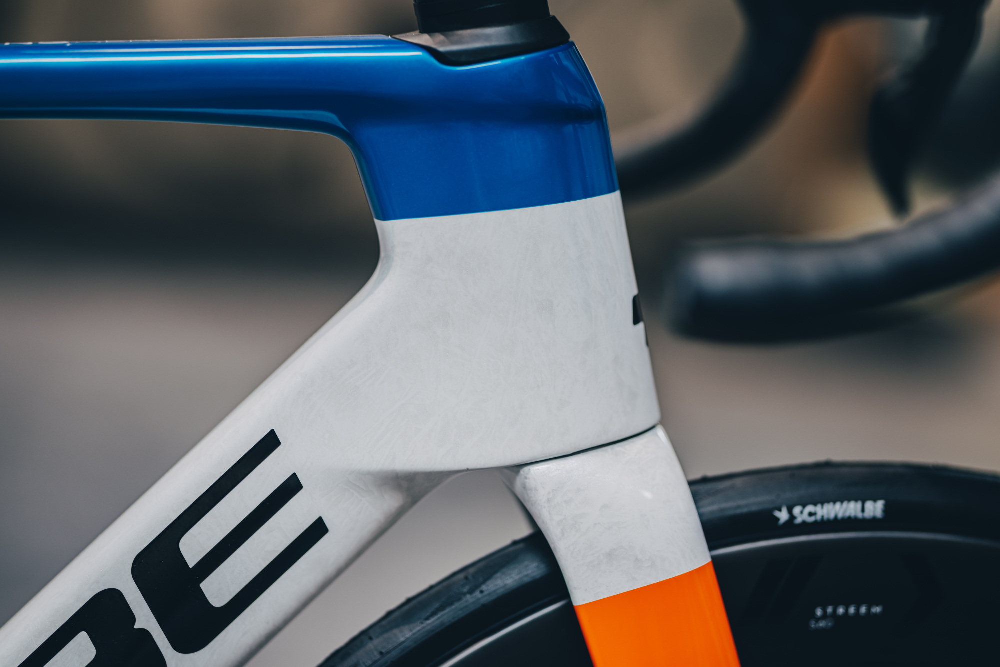 Detail of the Litening Aero C:68x headtube