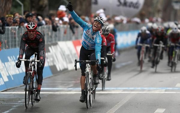 Linus Gerdemann (Milram) takes the win on the first stage of Tirreno-Adriatico
