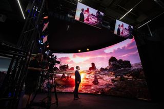 Samsung added ‘The Wall for Virtual Production’ to its product lineup, enabling creatives to use ultra-large LED walls to produce virtual content, integrating them with real-time visual effects technology to reduce the time and cost of content production.