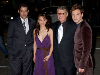 Clive Owen, Natalie Portman, Mike Nichols and Jude Law at the Closer Premiere in Los Angeles