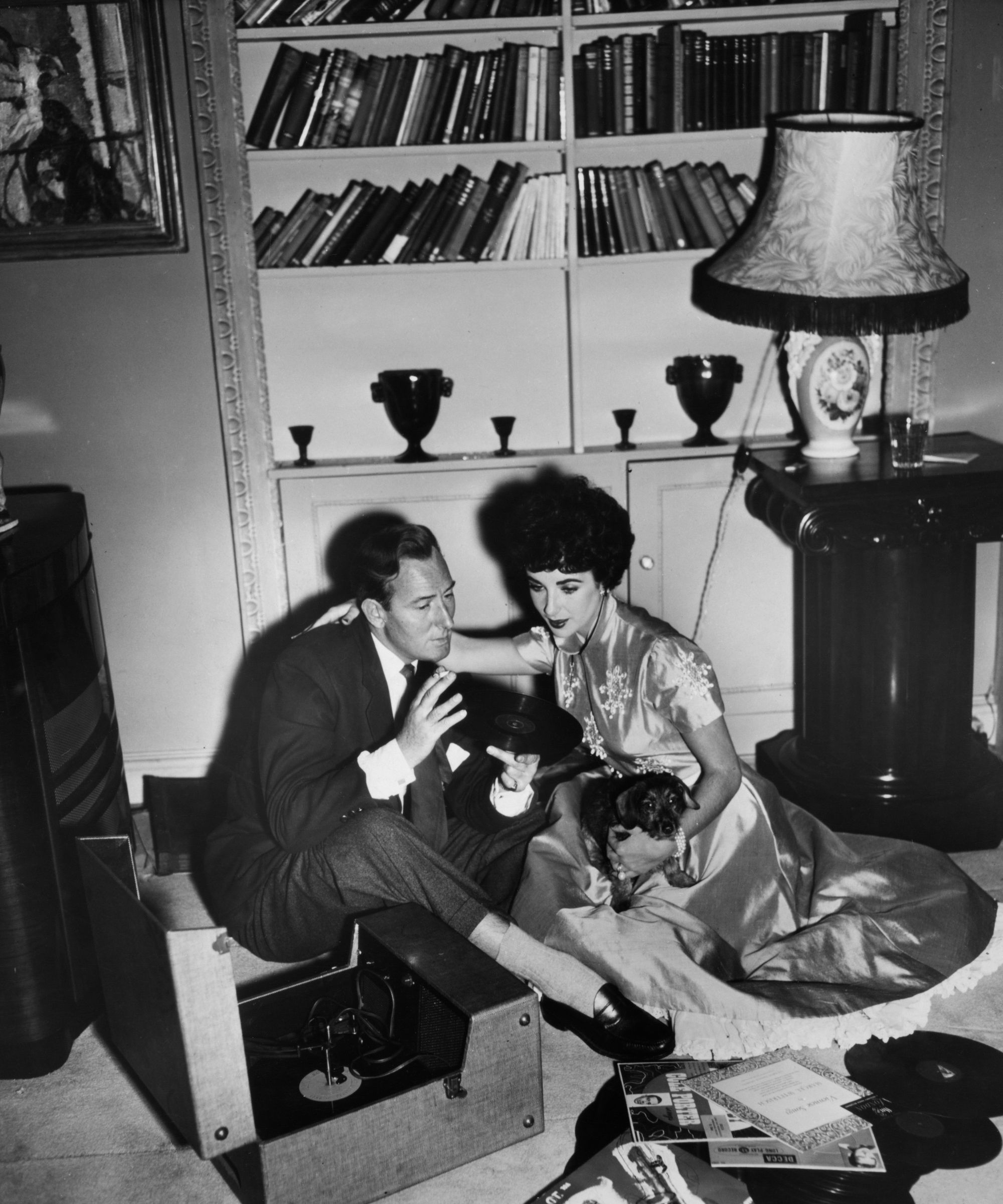 elizabeth taylor's 50s living room