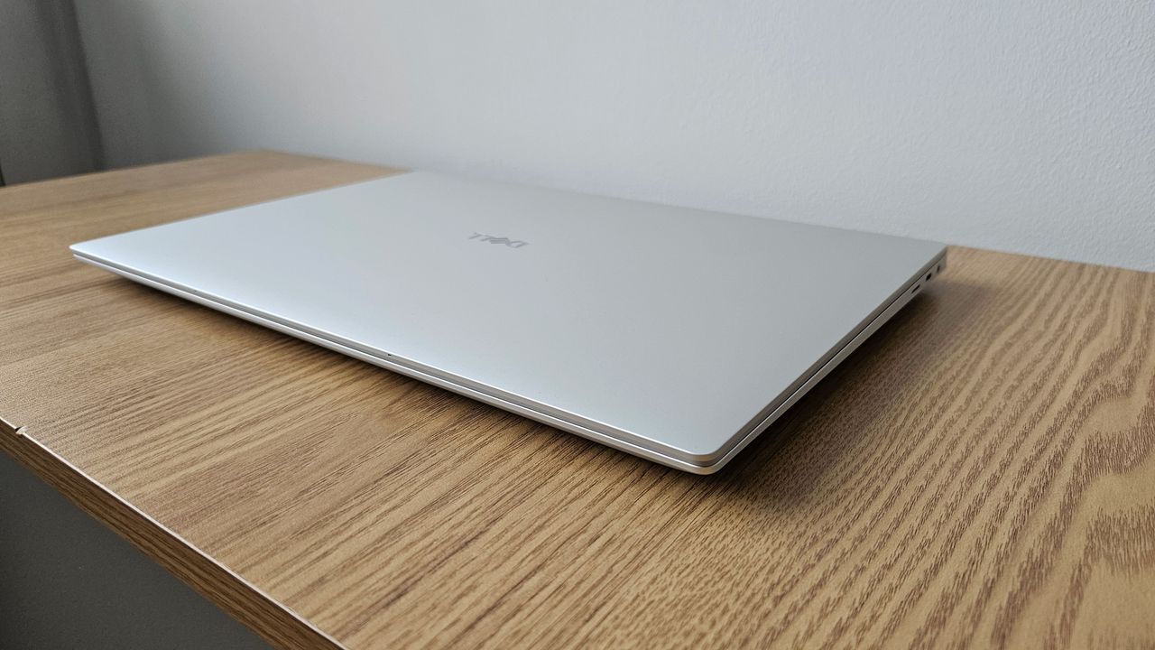 The Dell 16 Premium on a desk