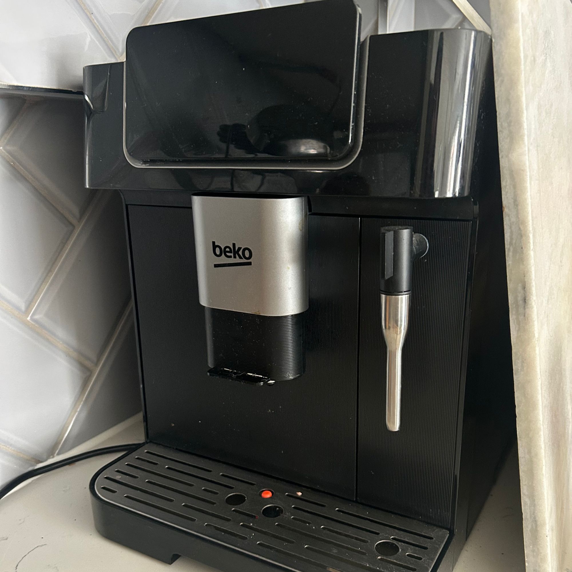 Caffeexperto Bean to Cup Coffee Espresso Machine in kitchen