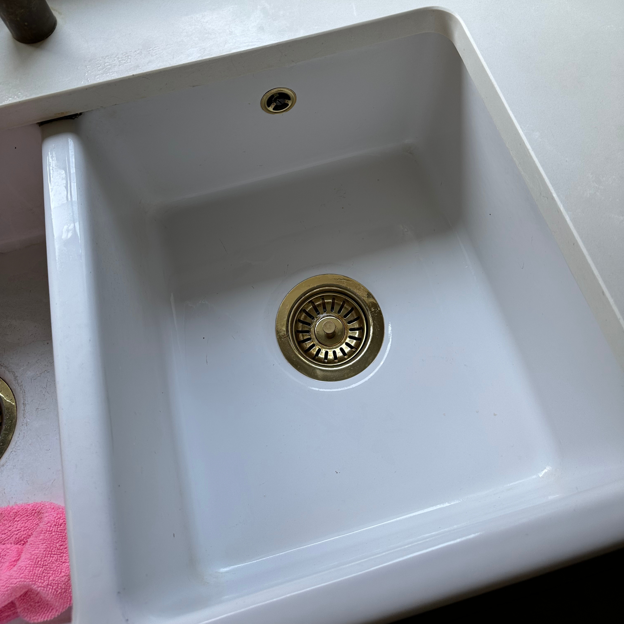 Heather's sink after using Bar Keepers Friend. It is now sparkling white and clean.