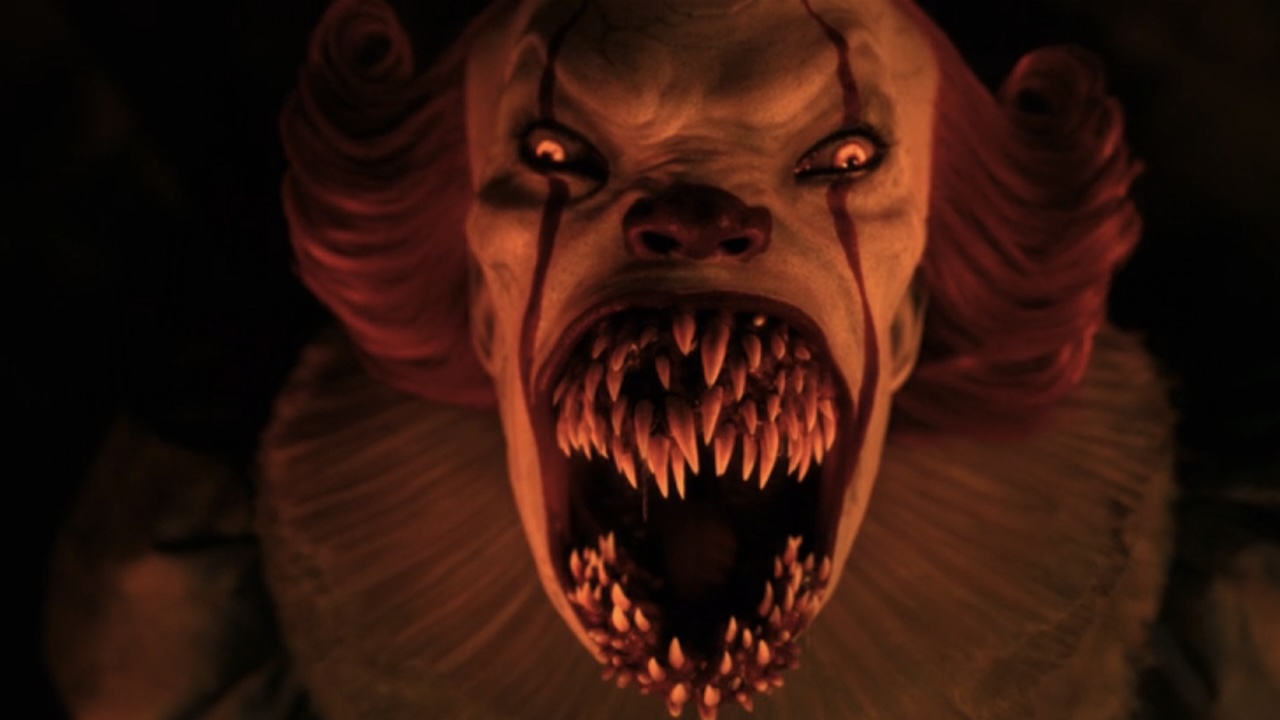 Pennywise&#039;s head expanded, with dozens of sharp teeth in IT: Welcome to Derry Episode 5