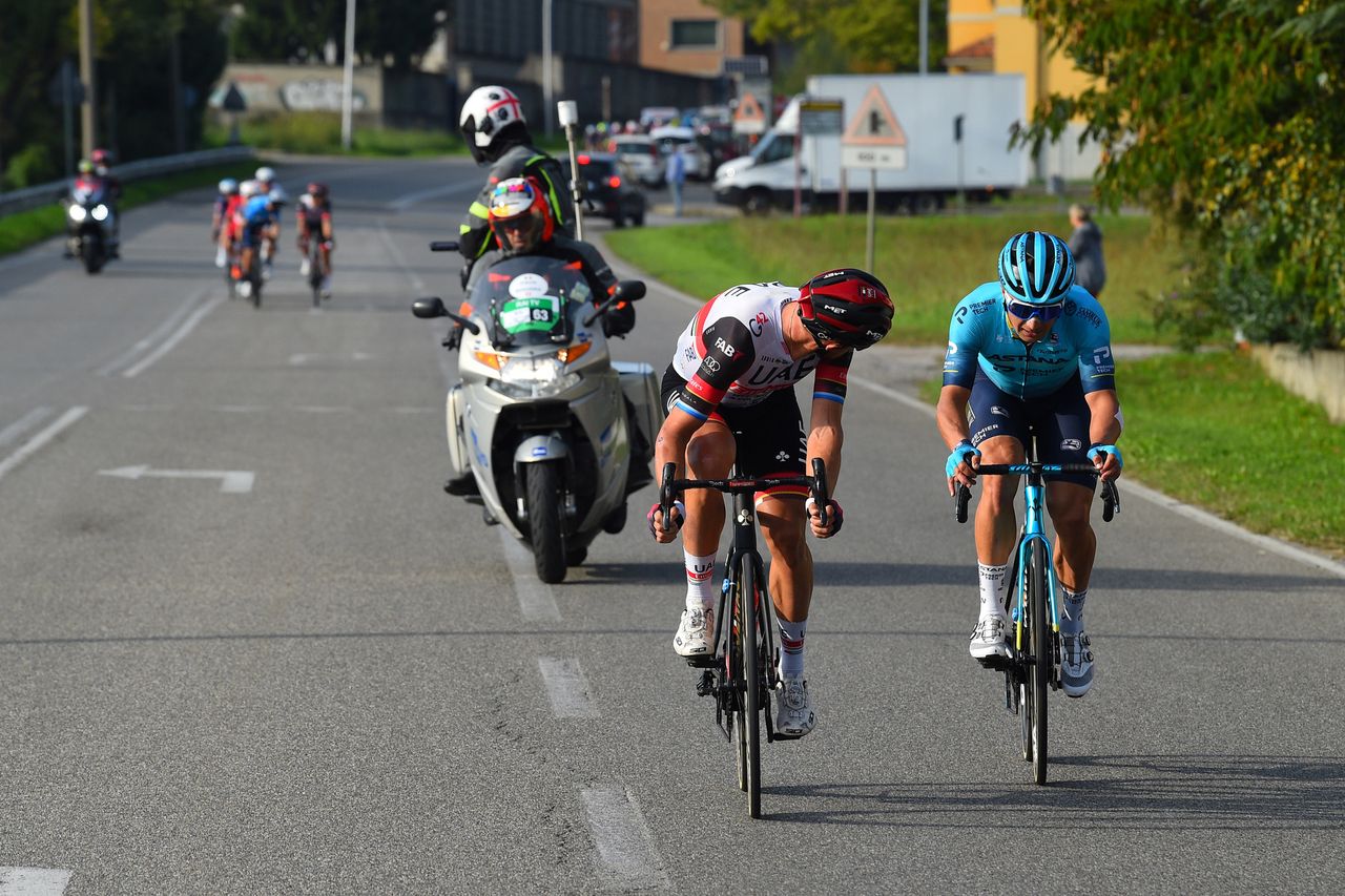 Coppa Agostoni - Giro delle Brianze 2021 - 75th Edition - Lissone - Lissone 180 km - 11/10/2021 - Matteo Trentin (ITA - UAE Team Emirates) - Alexey Lutsenko (KAZ - Astana - Premier Tech) - photo Dario Belingheri/BettiniPhoto&Acirc;&copy;2021