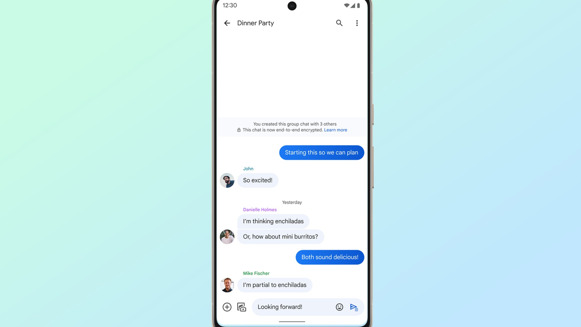Captura de pantalla de chats grupales en la aplicación Google Messages