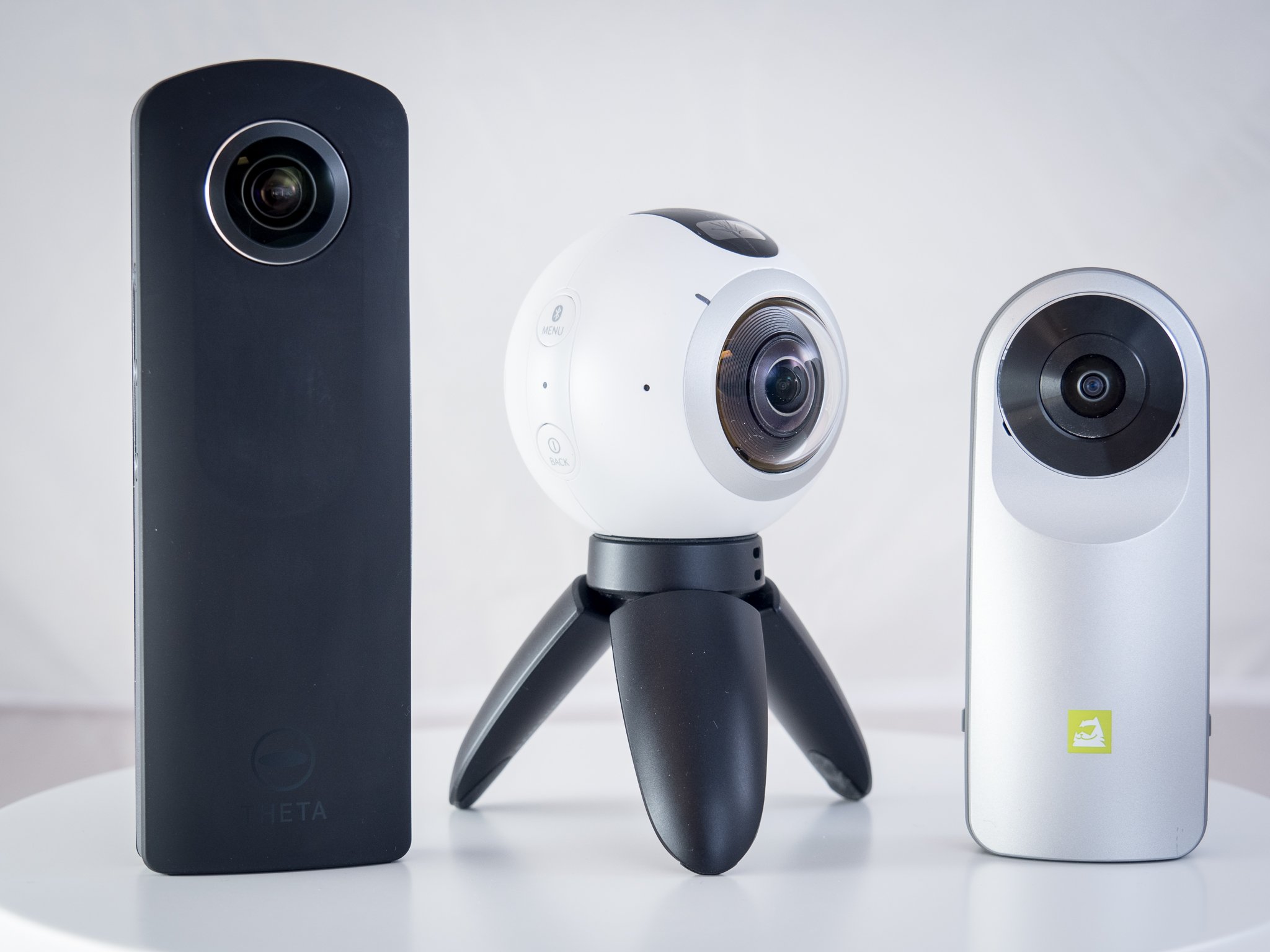 Виртуальная камера. Is 360 Camera. 360 Camera ad. Женский топ 360 камера.