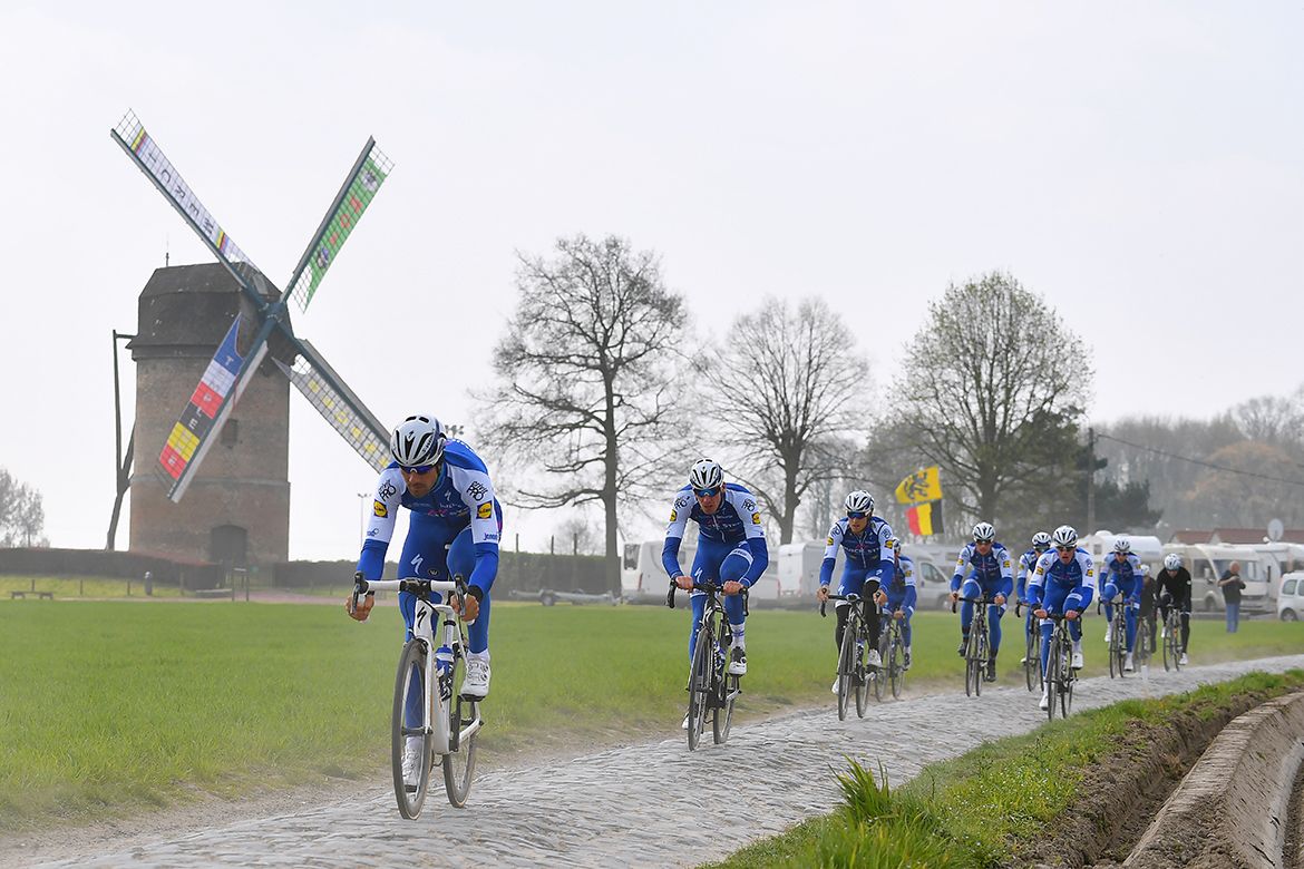 Quick-Step on the pav&eacute;