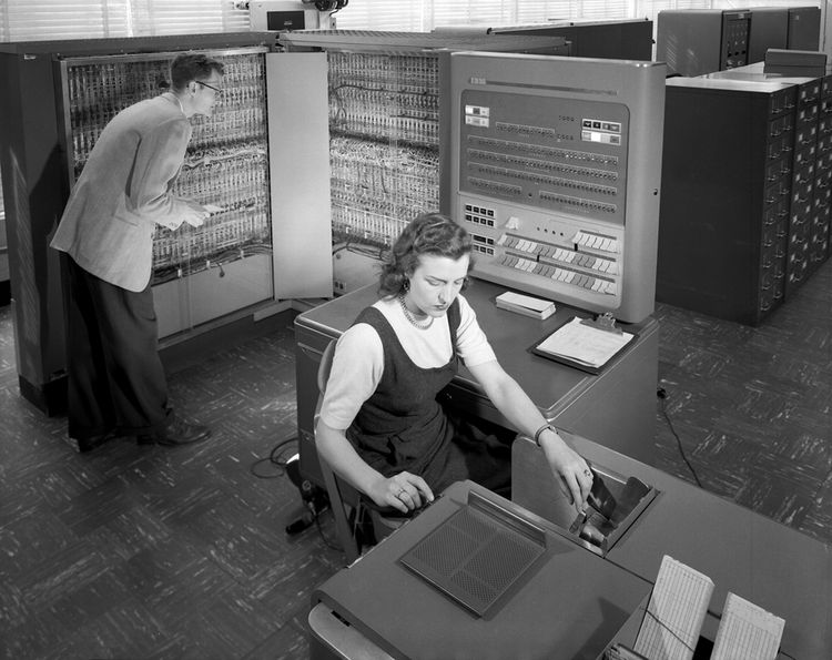 Space History Photo: Early NASA Supercomputer | Space