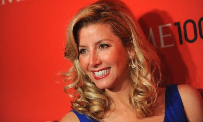 Spanx founder Sarah Blakely joins a philanthropic initiative started by Warren Buffett and Bill Gates.