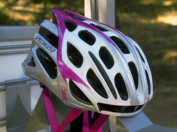 Specialized pledged a minimum US$10,000 for the Susan G. Komen foundation last year through this special edition helmet but steps things up big time for 2009.