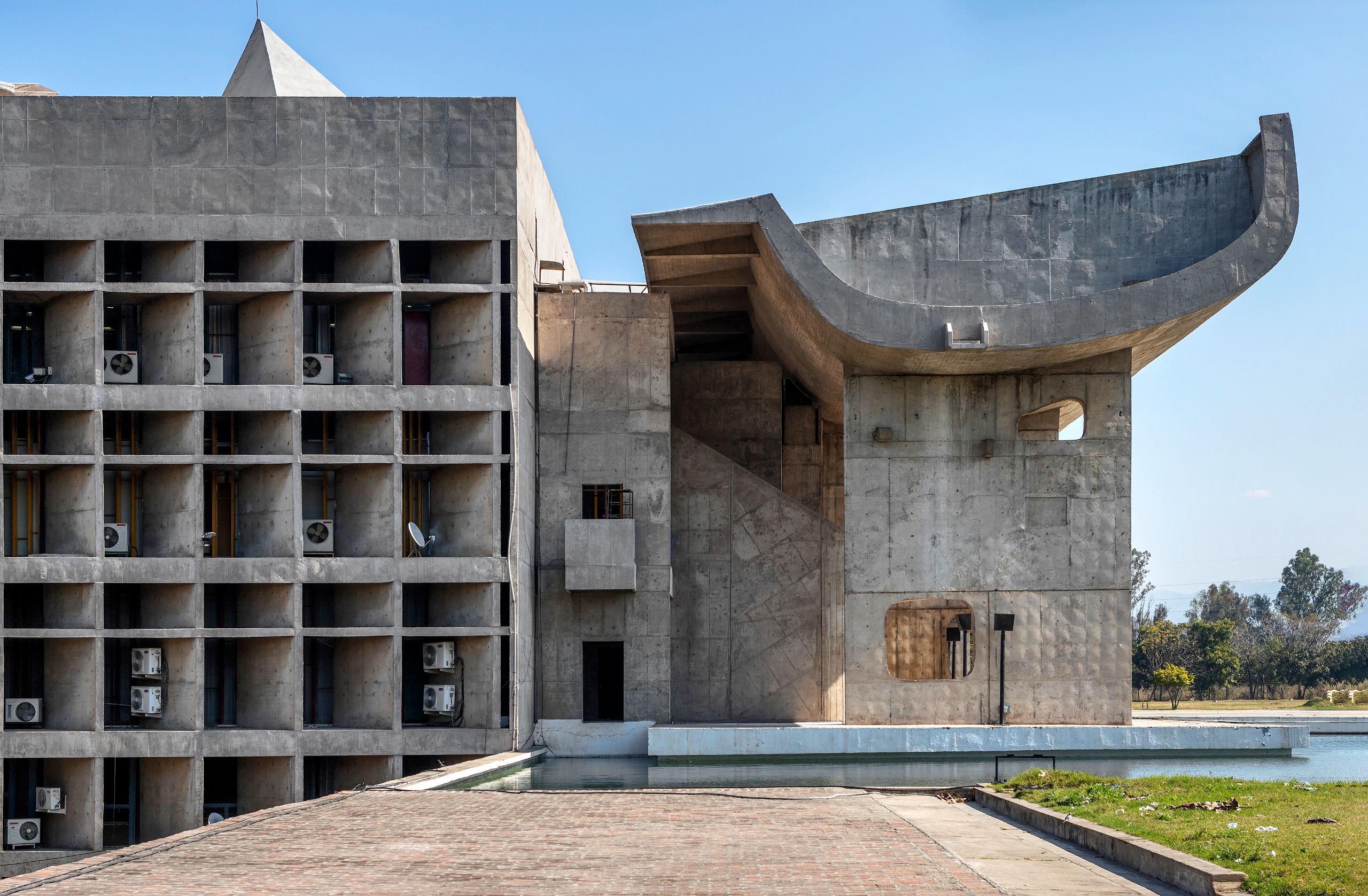 Palace of Assembly (Vidhan Sabha), Le Corbusier, 1962, Chandigarh, India