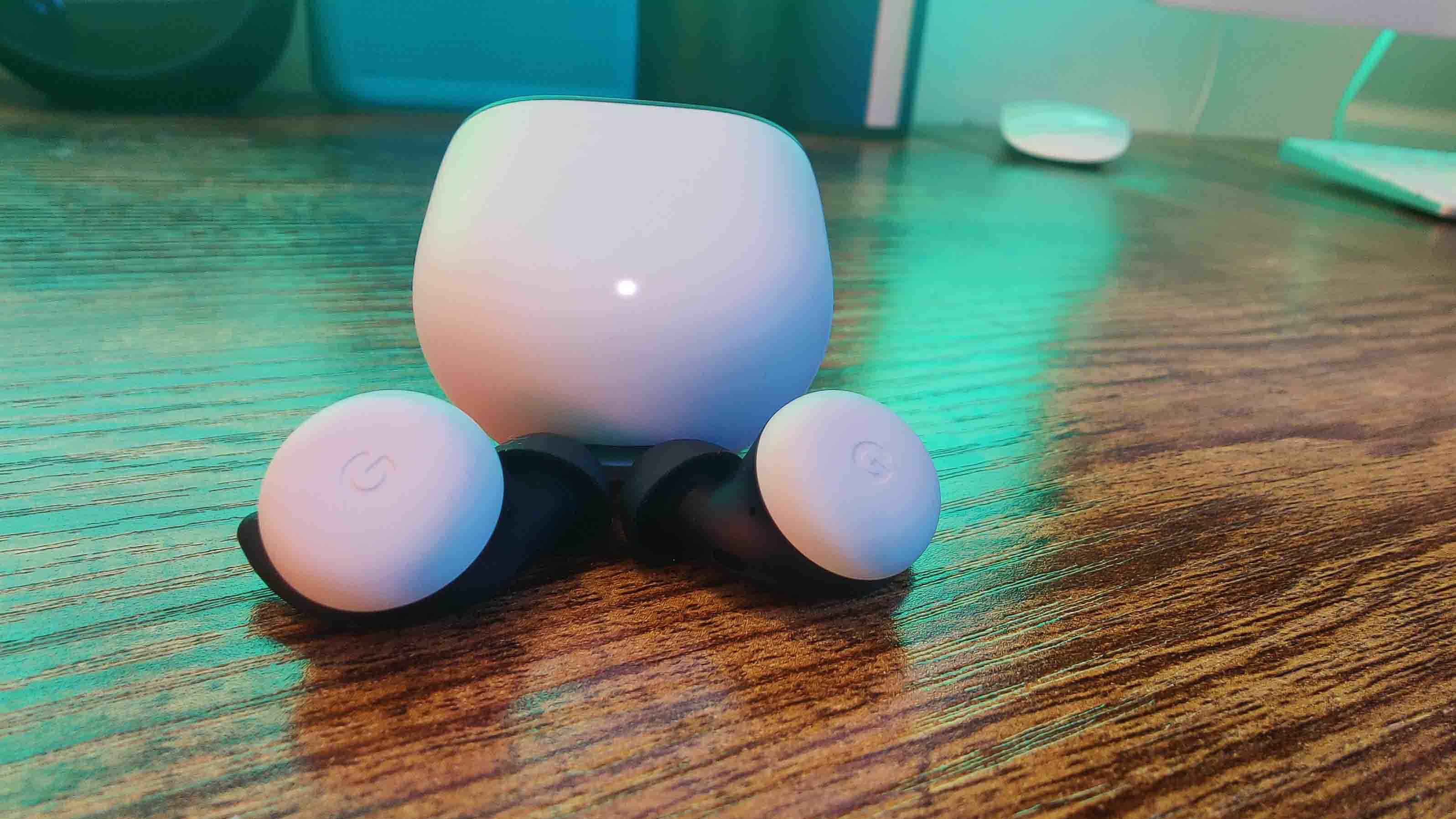 Google Pixel Buds (2020) review: 5 things to know