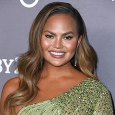 culver city, california november 09 chrissy teigen arrives at the 2019 baby2baby gala presented by paul mitchell at 3labs on november 09, 2019 in culver city, california photo by steve granitzwireimage