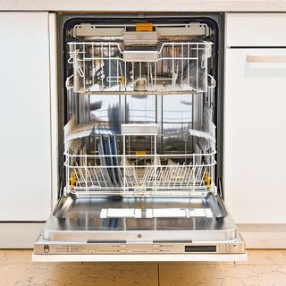 dishwasher with white trays