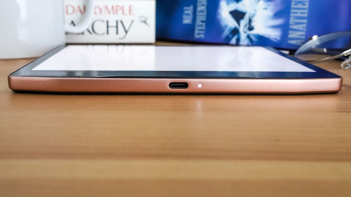 PocketBook Era's USB-C charging port and indicator light