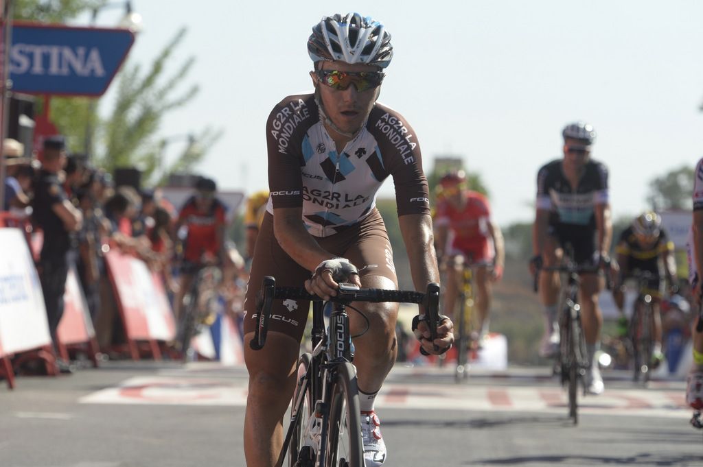 Domenico Pozzovivo (Ag2r-La Mondiale) hts stop on his SRM