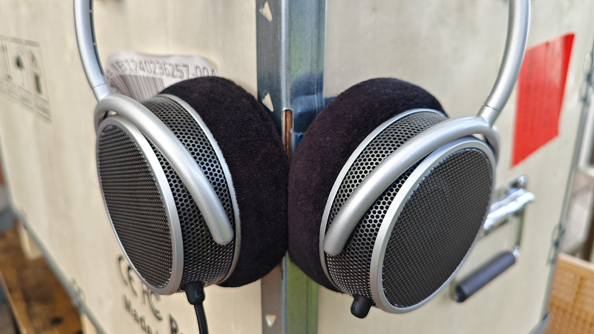 Grell OAE2 headphones.