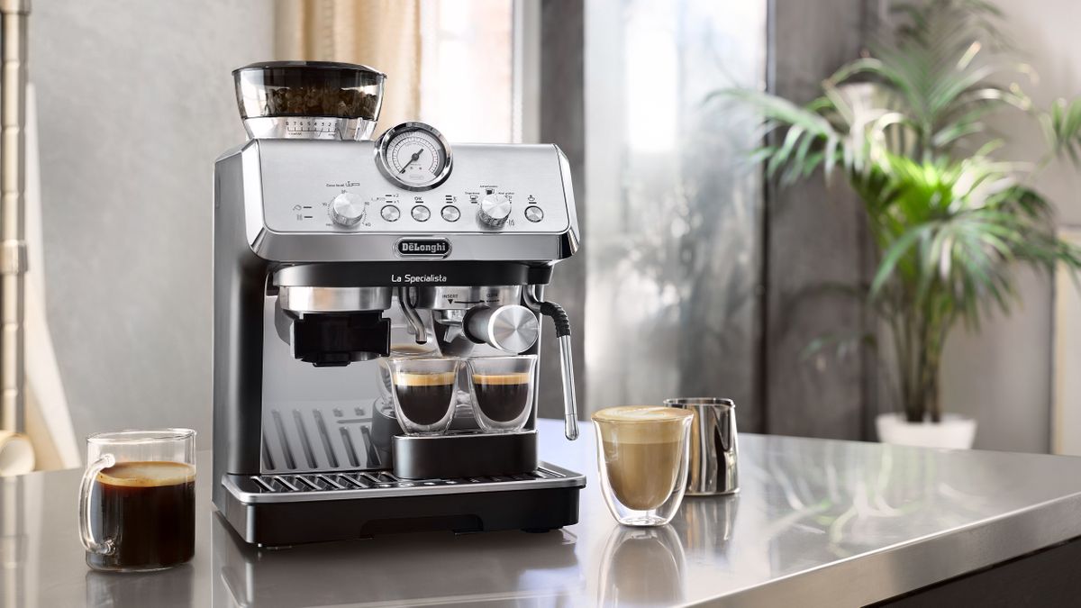 This New Delonghi Coffee Maker Finally Cuts Out The Worst Part Of