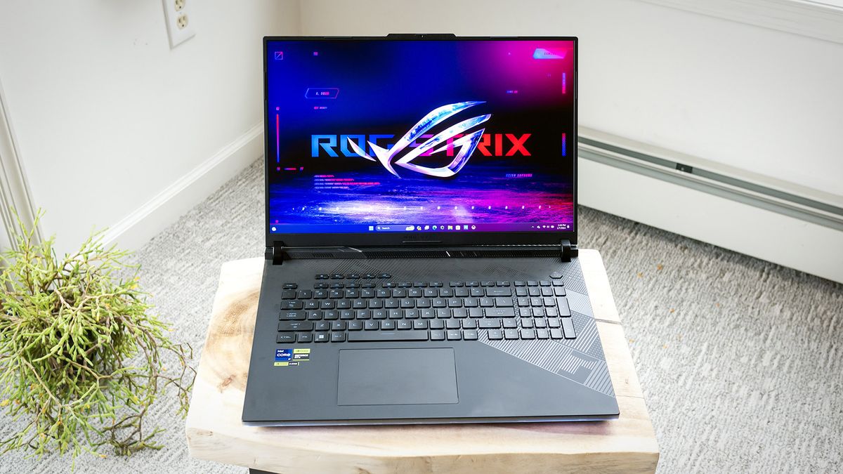 Asus rog scar 18 2024