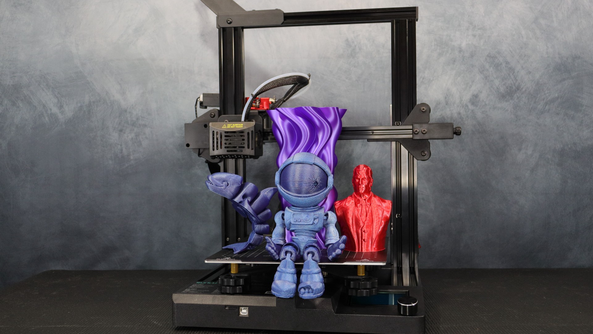 Sunlu Terminator 3 (T3)_ Full 3D printer at slight angle with 3D prints
