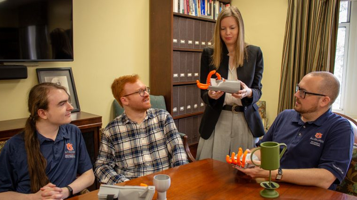 University 3D prints replica of 500-year-old-prosthetic hand — original was made from wrought iron, replica from PLA filament