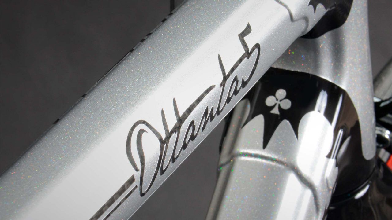 The Ottanta5 is designed around the C60