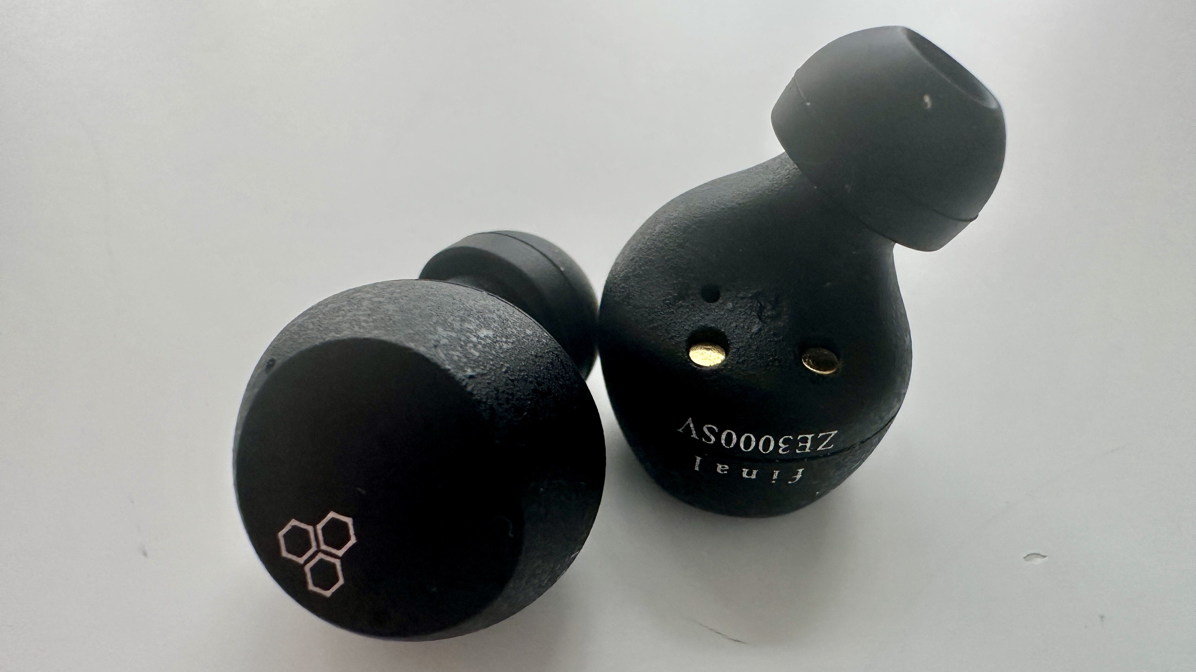 Final Audio ZE3000 SV in-ear headphones on a white surface