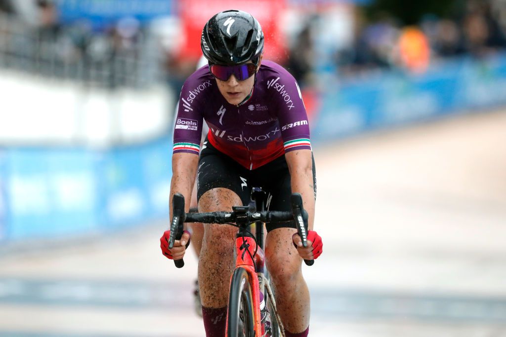 ROUBAIX FRANCE OCTOBER 02 Elena Cecchini of Italy and Team SD Worx crosses the finishing line in the Roubaix Velodrome Vlodrome Andr Ptrieux during the 1st ParisRoubaix 2021 Womens Elite a 1164km race from Denain to Roubaix ParisRoubaixFemmes ParisRoubaix on October 02 2021 in Roubaix France Photo by Bas CzerwinskiGetty Images