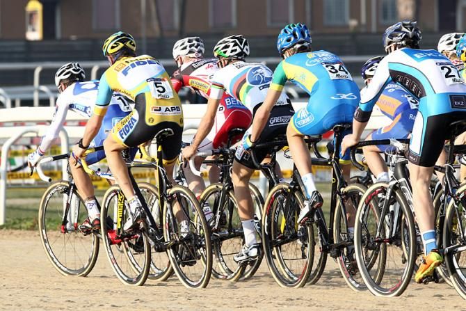 The lightning-fast parcours in Rome made for tight racing in the early laps.