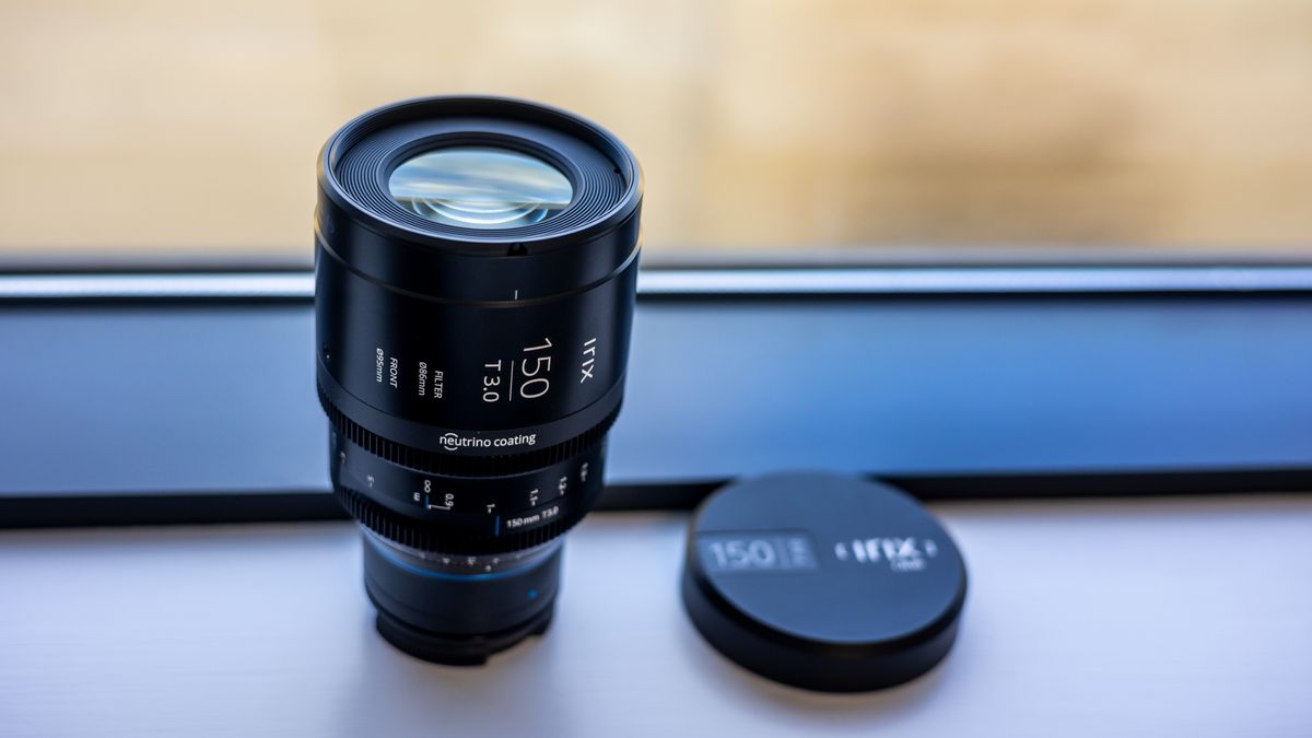 IrixIrix Cine 150mm lens being unboxed by photographer